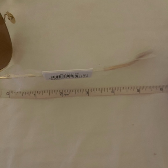 Le Specs GIGI HADID Gold Bazaar Sunglasses - Picture 12 of 13